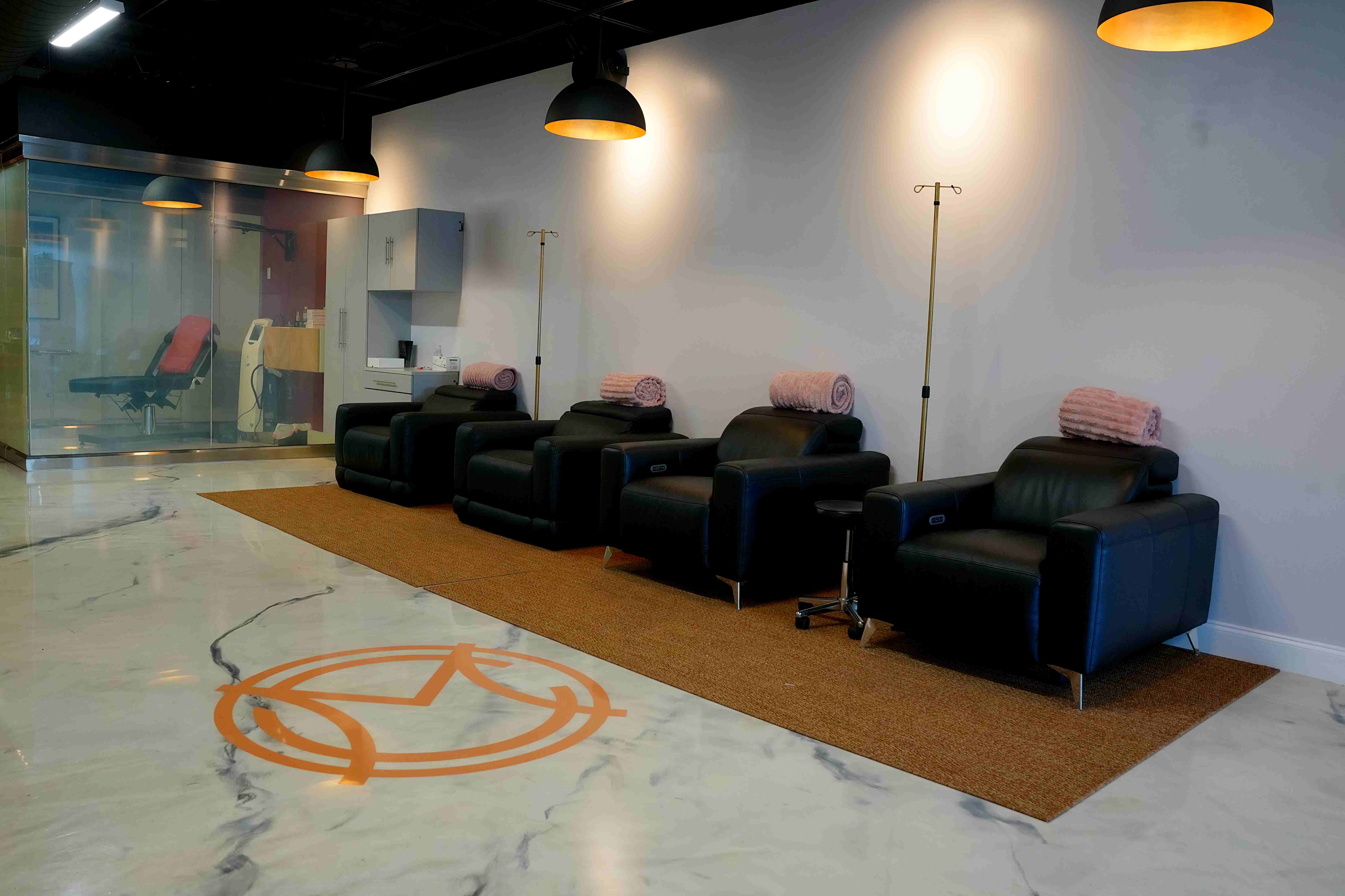 Model Citizen IV Therapy Lounge